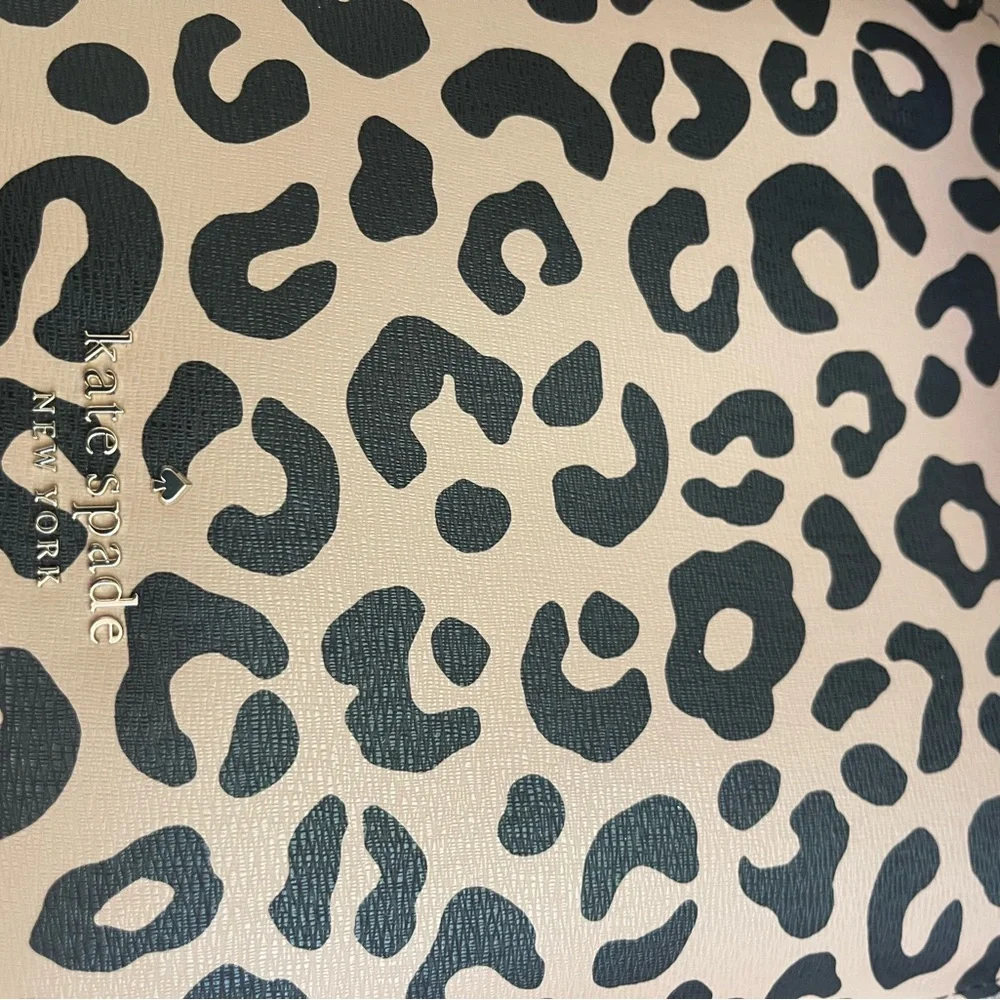 Kate Spade‎ Darcy Graphic Leopard Small Bucket Bag Crossbody
